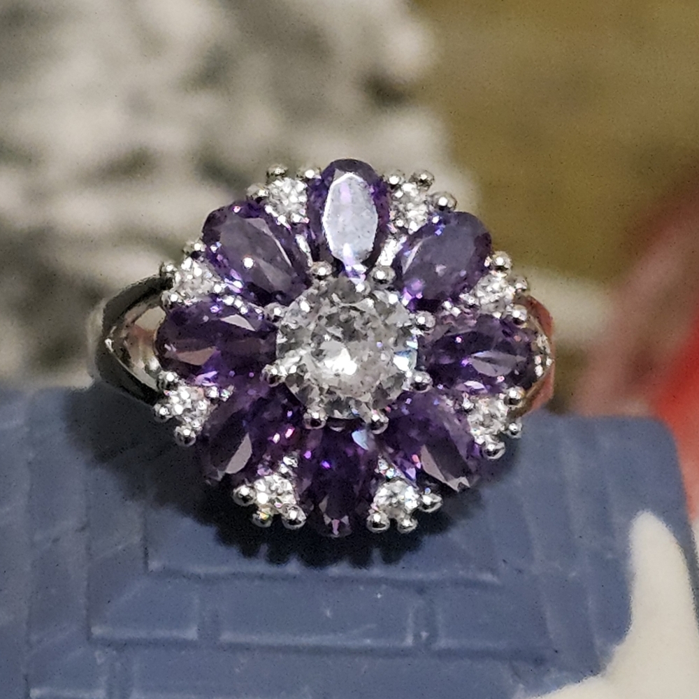 Sweet Floral Style Ring